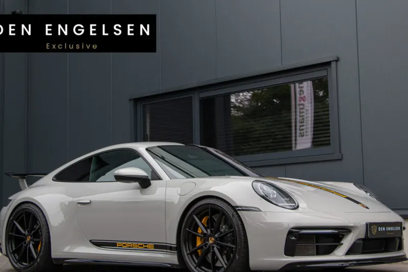 Porsche 911 (2021)