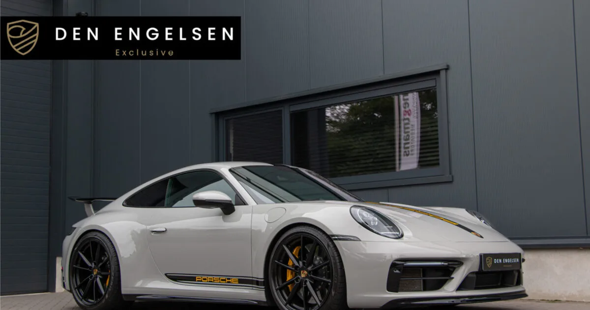 Porsche 911 (2021) — foto 1