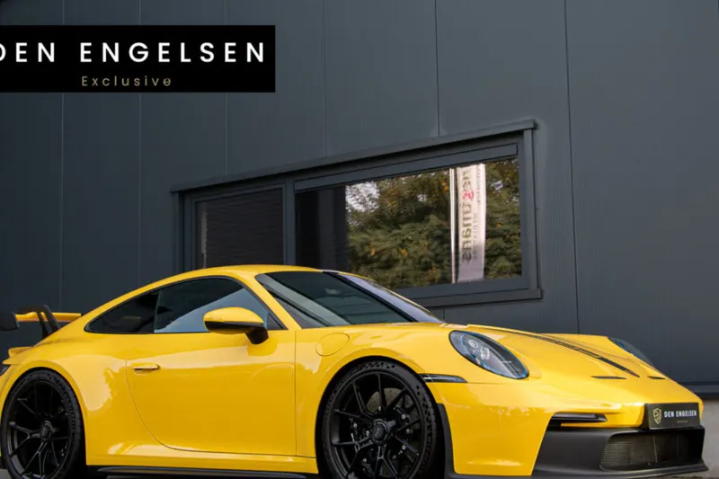 Porsche 911 (2022)
