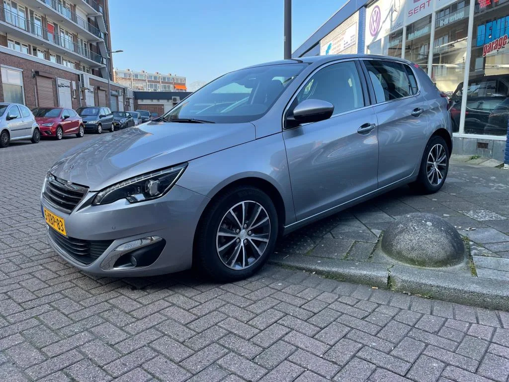 Peugeot 308 (2014) — foto 1