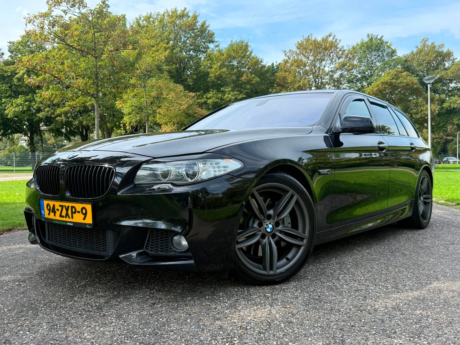 BMW 5-Serie (2012) — foto 1