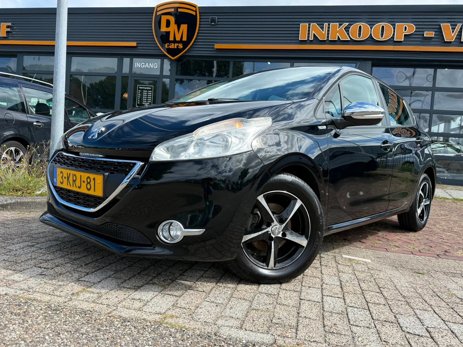 Peugeot 208 (2013) — foto 1