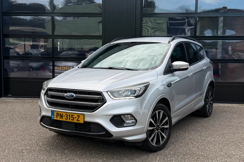 Ford Kuga (2017)