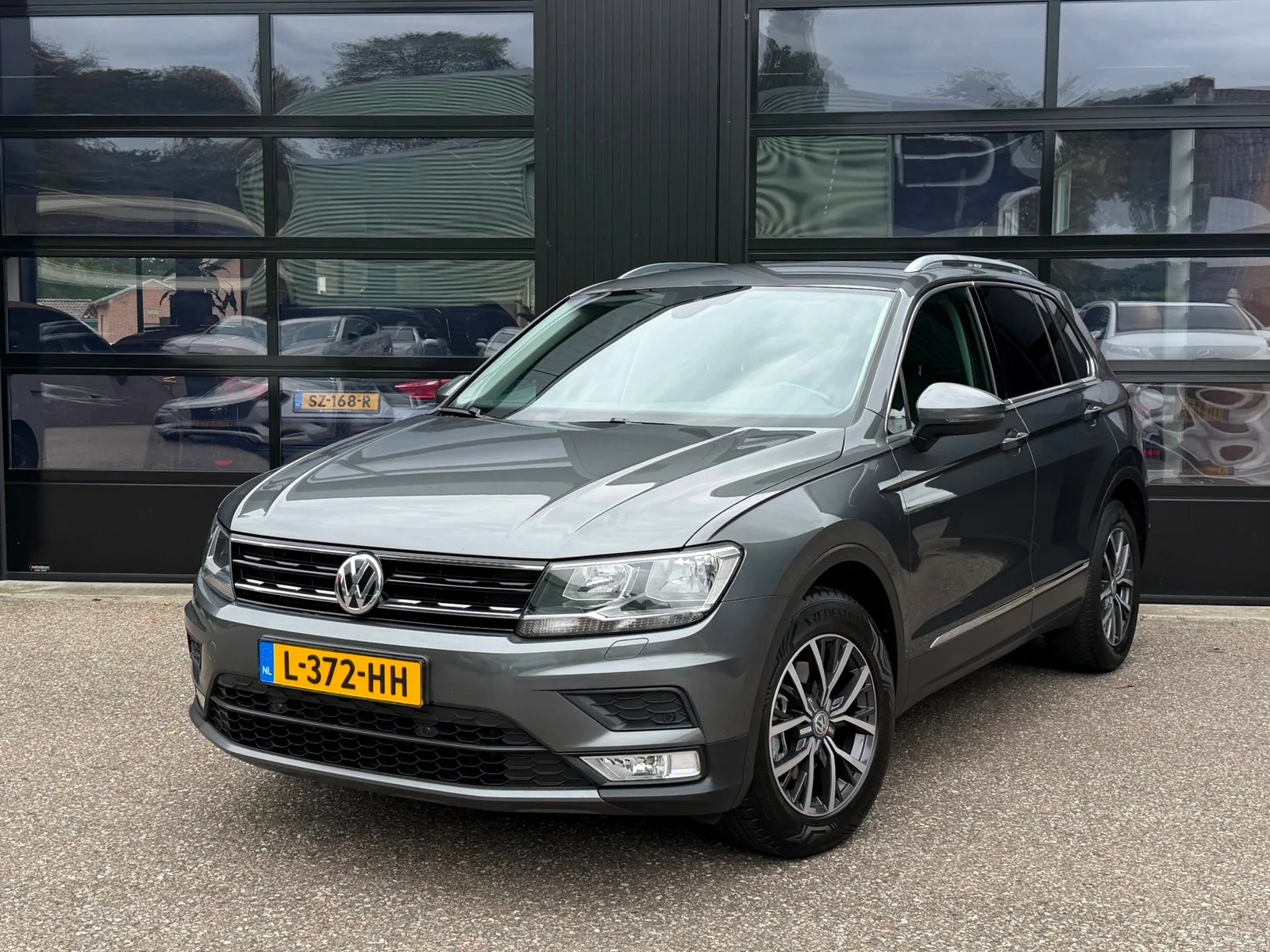 Volkswagen Tiguan (2017) — foto 1