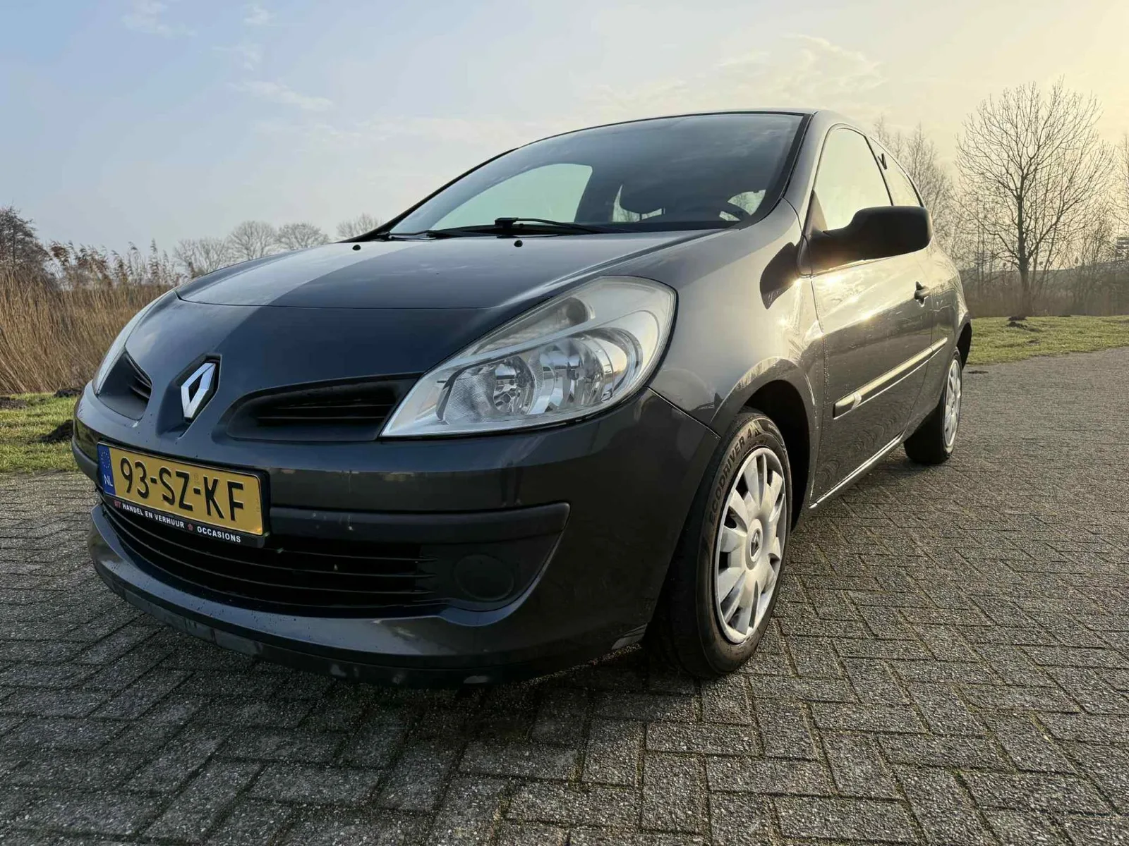Renault Clio (2006) — foto 1