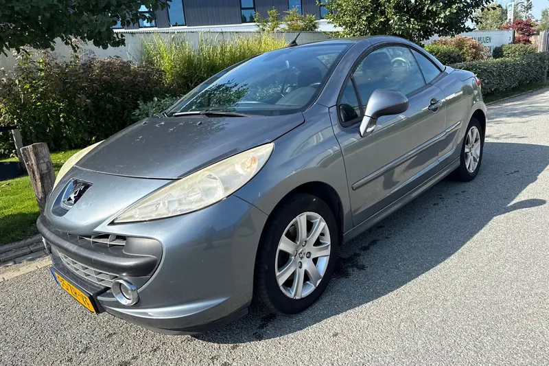 Peugeot 207 (2008)