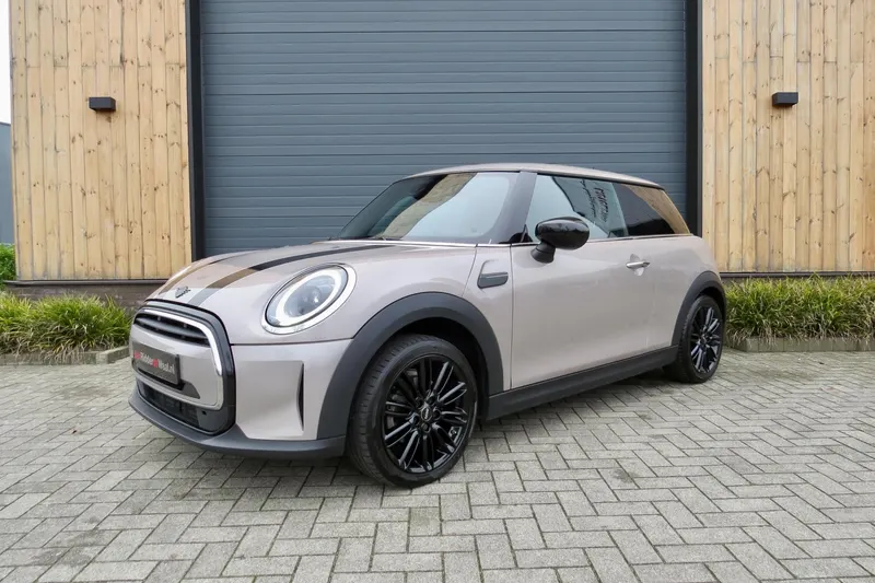 MINI Cooper (2022)