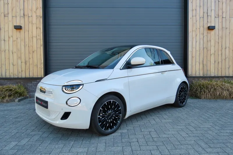 Fiat 500e (2024)
