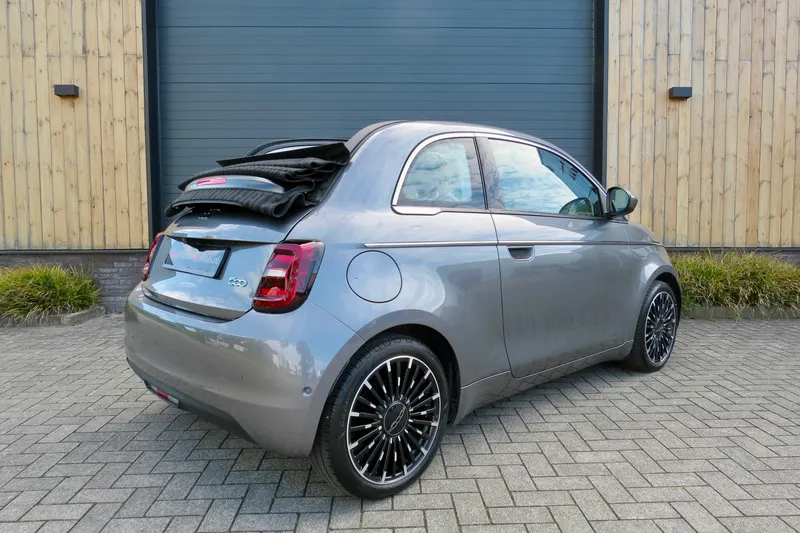 Fiat 500e (2023)