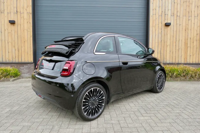 Fiat 500e (2024)