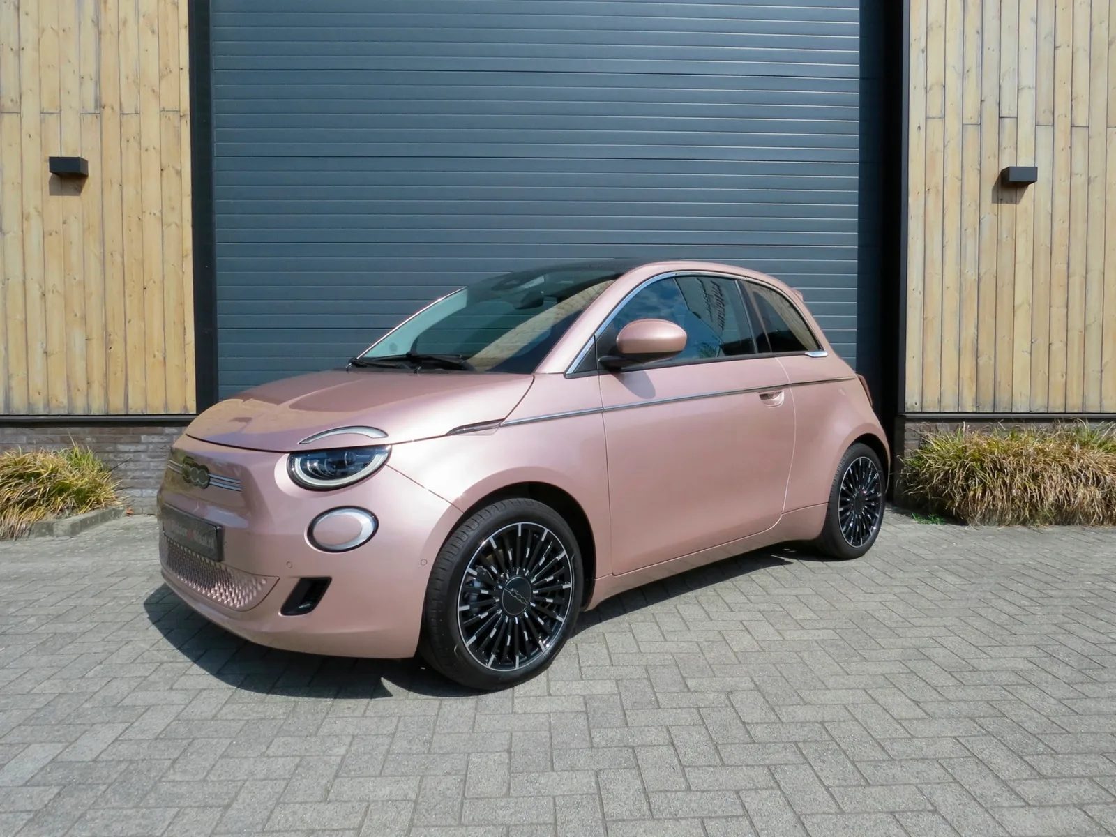 Fiat 500 (2024) — foto 1