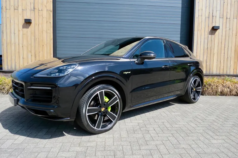 Porsche Cayenne Coupé (2021)