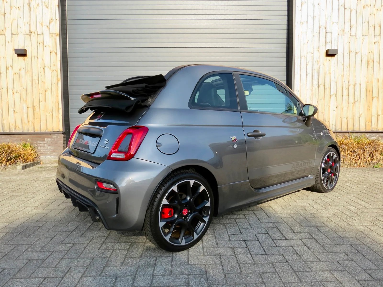 Abarth 500 C (2017) — foto 1