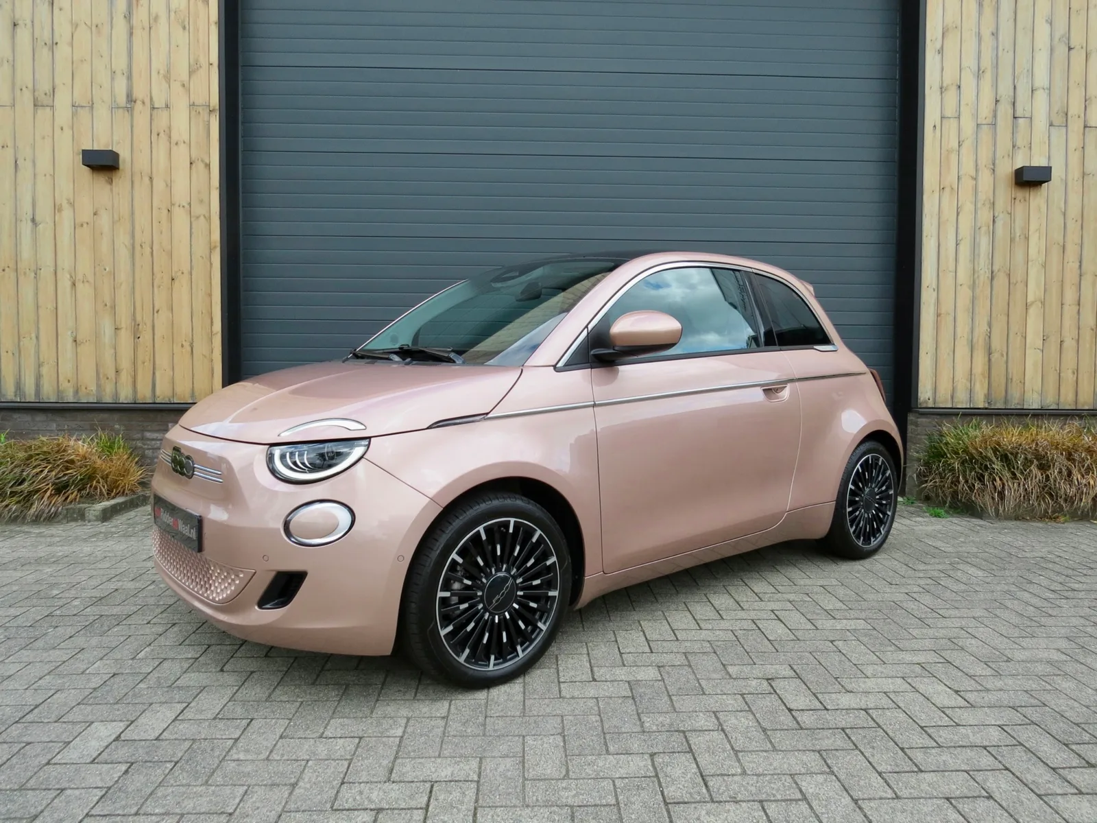 Fiat 500e (2024) — foto 1