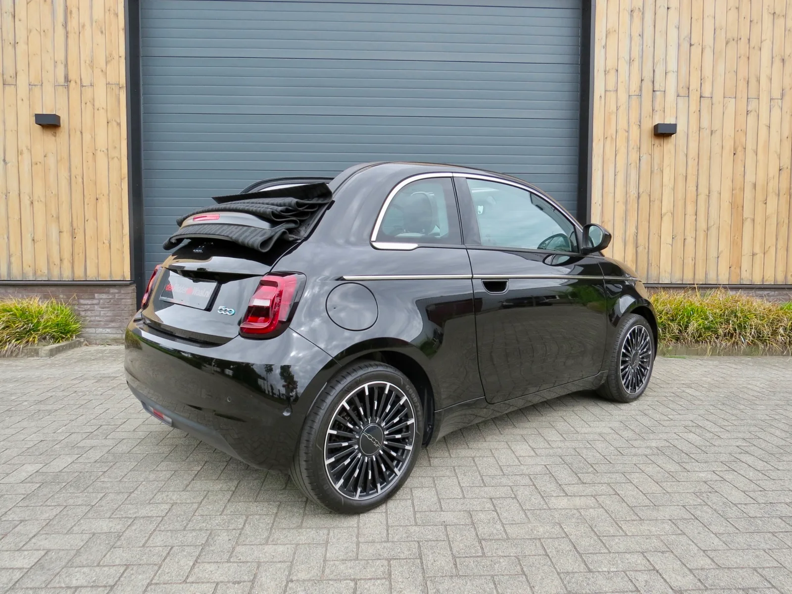 Fiat 500e (2023) — foto 1