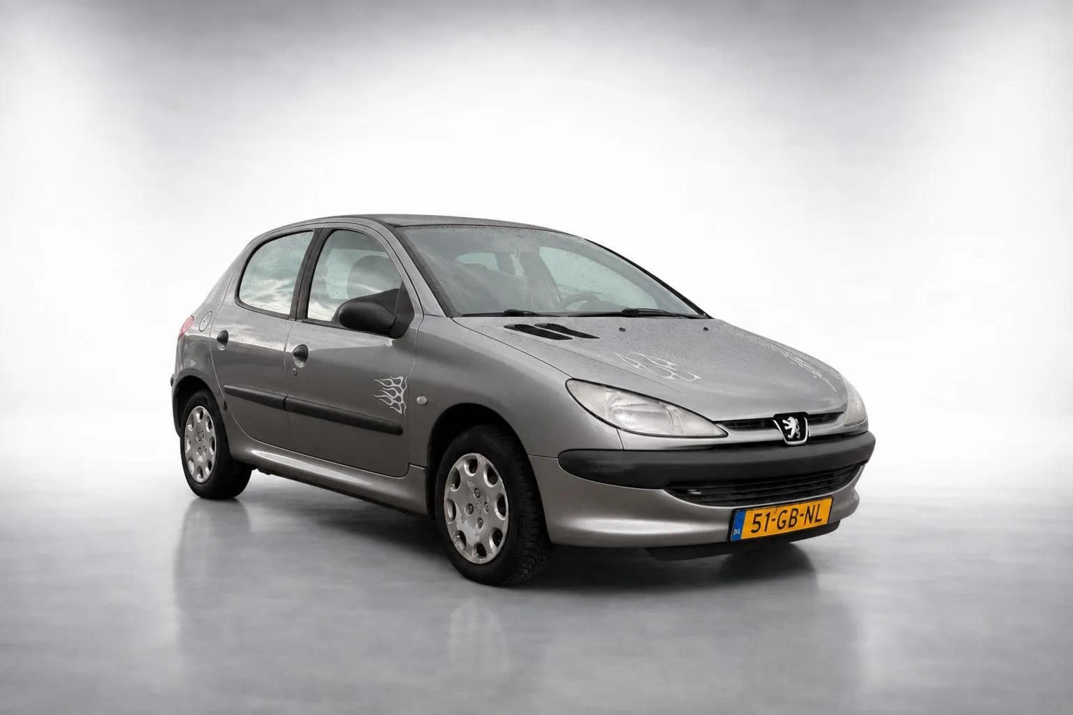 Peugeot 206 (2000) — foto 1