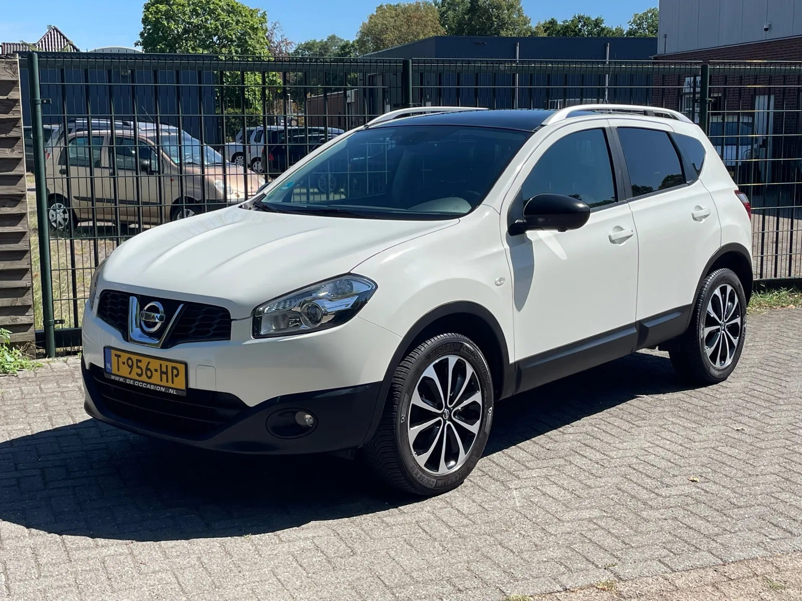Nissan Qashqai (2013) — foto 1