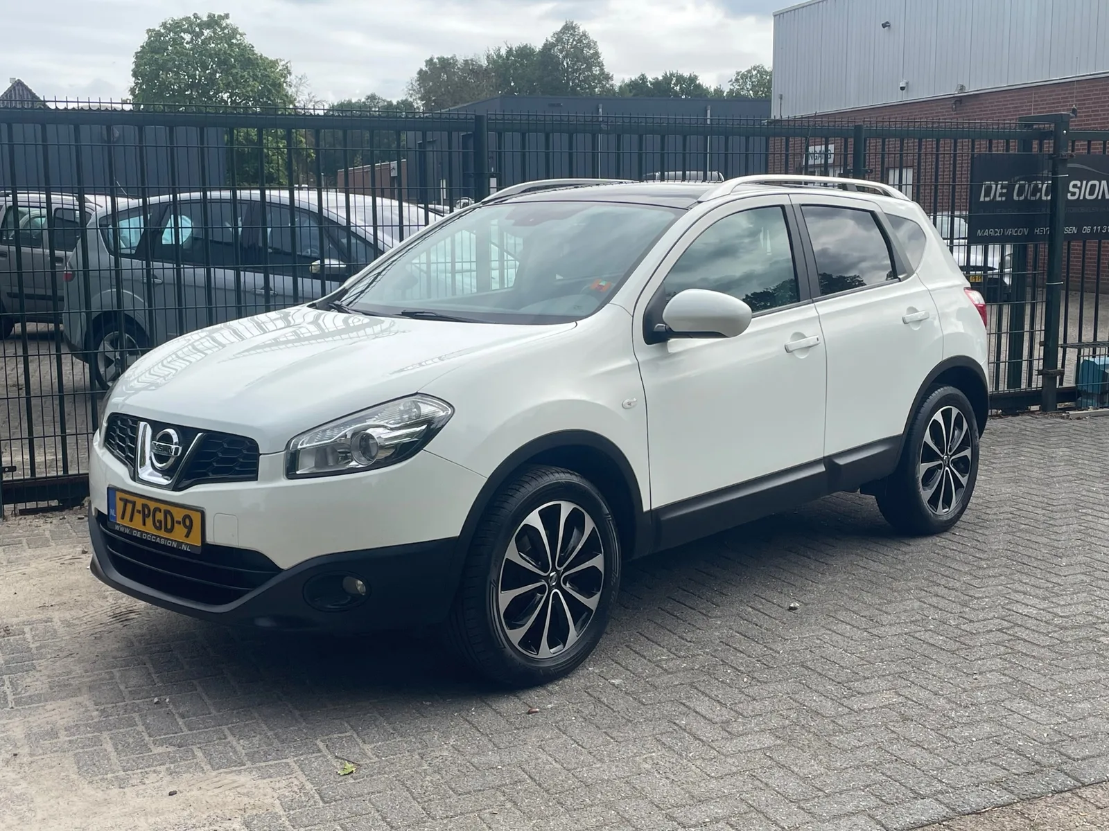 Nissan Qashqai (2011) — foto 1