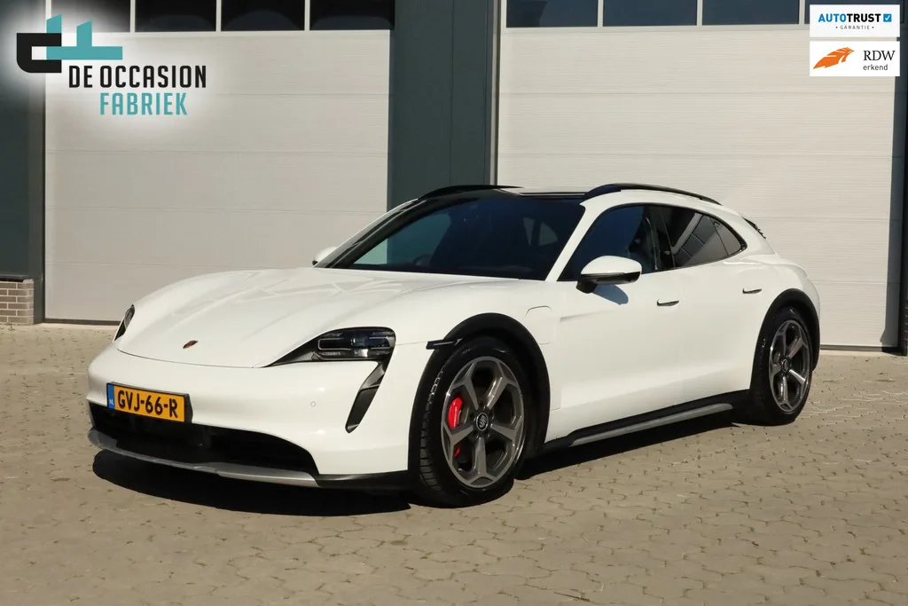 Porsche Taycan Cross Turismo (2023) — foto 1