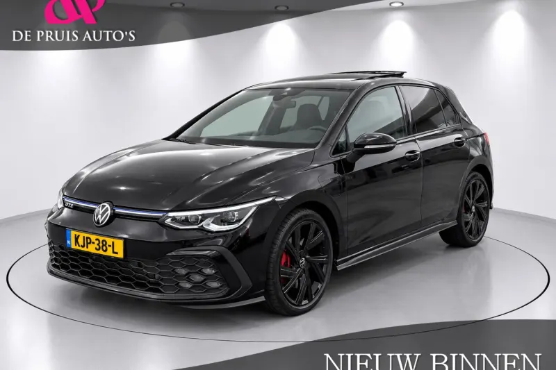 Volkswagen Golf (2022)