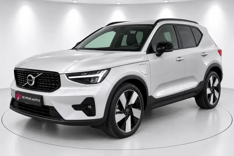 Volvo XC40 (2022)