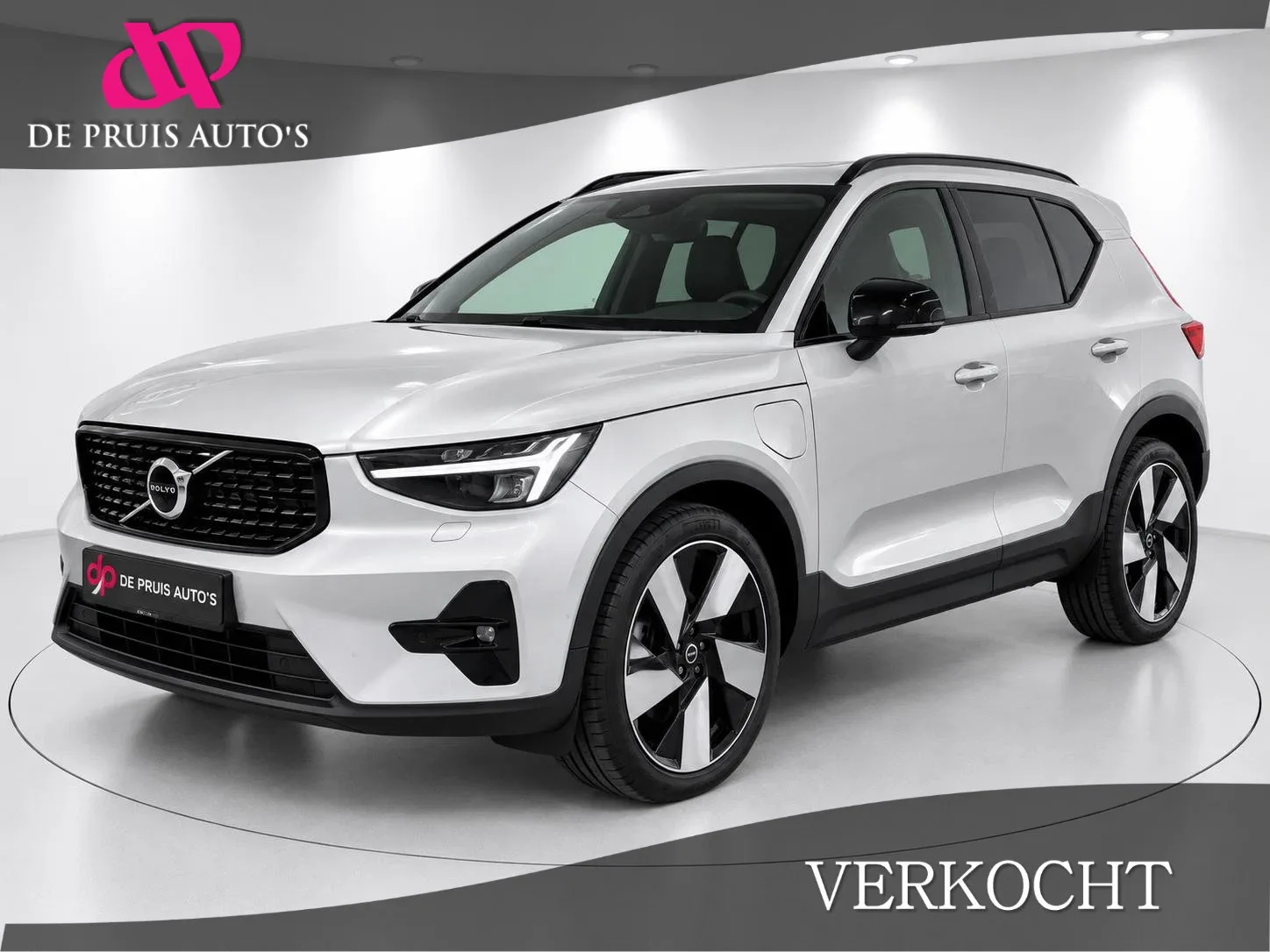 Volvo XC40 (2022) — foto 1