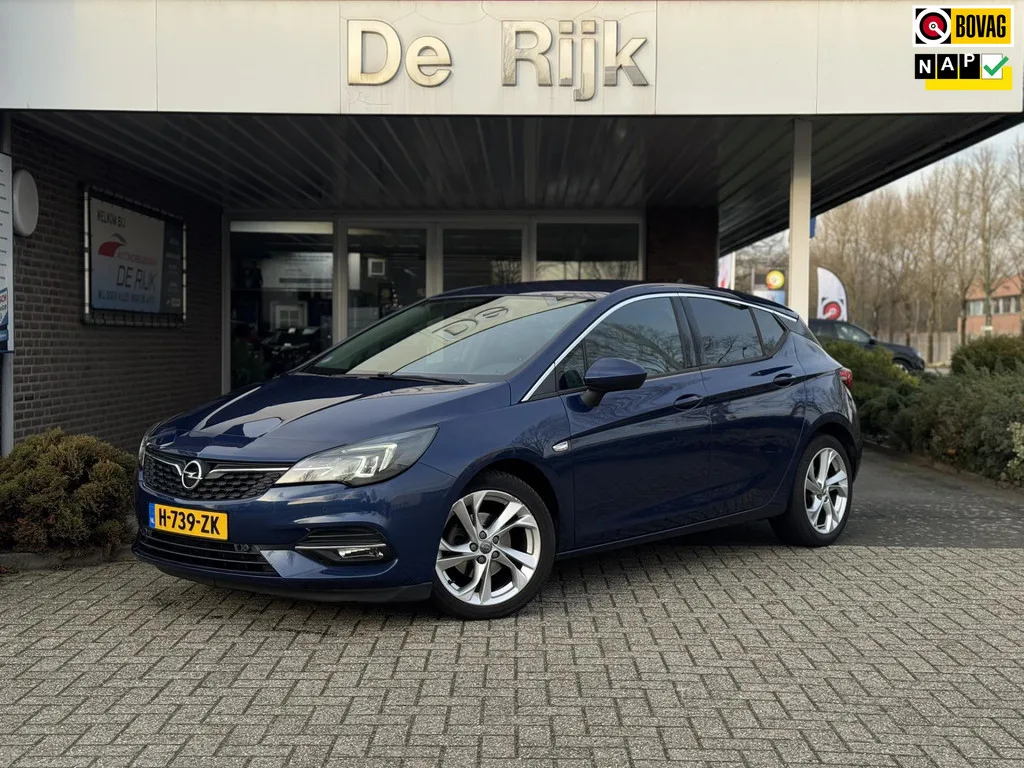Opel Astra (2020) — foto 1