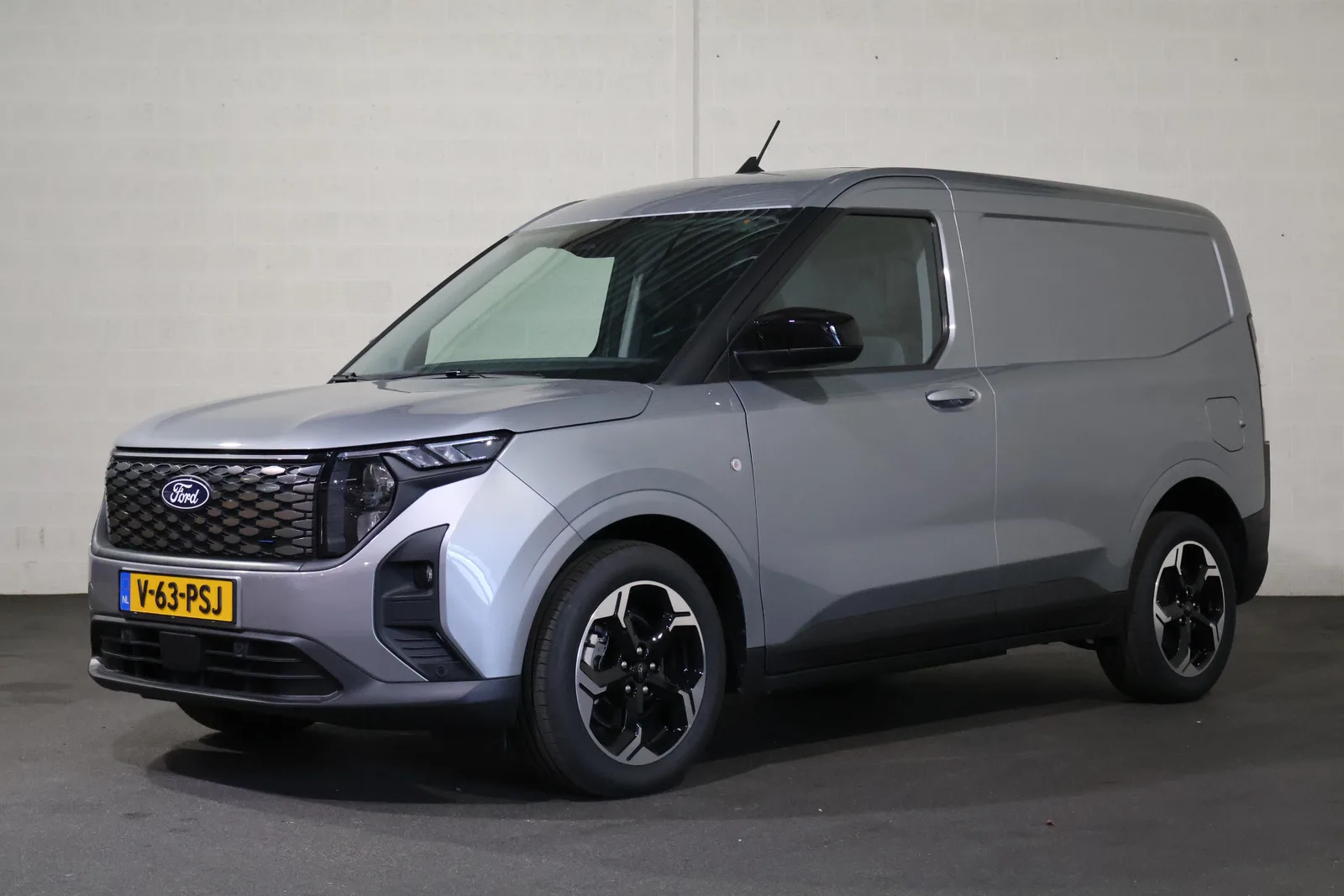 Ford E-Transit Courier (2026) — foto 1