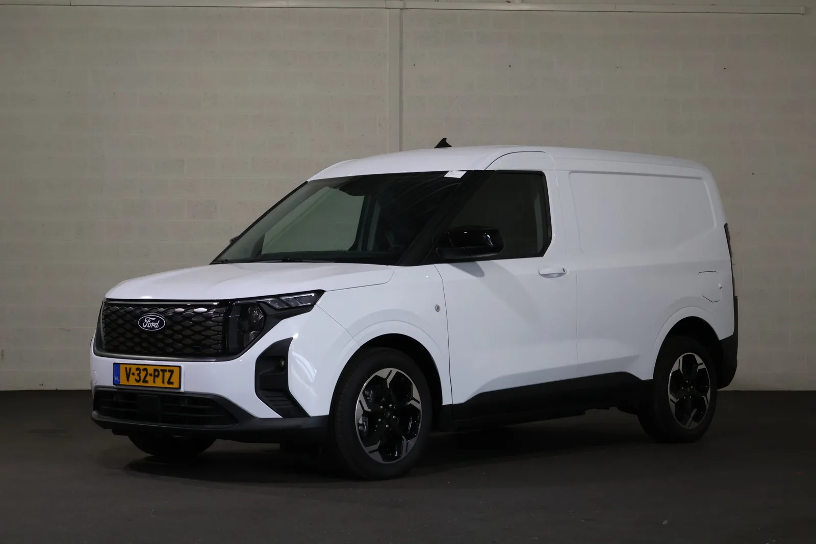 Ford E-Transit Courier (2026) — foto 1