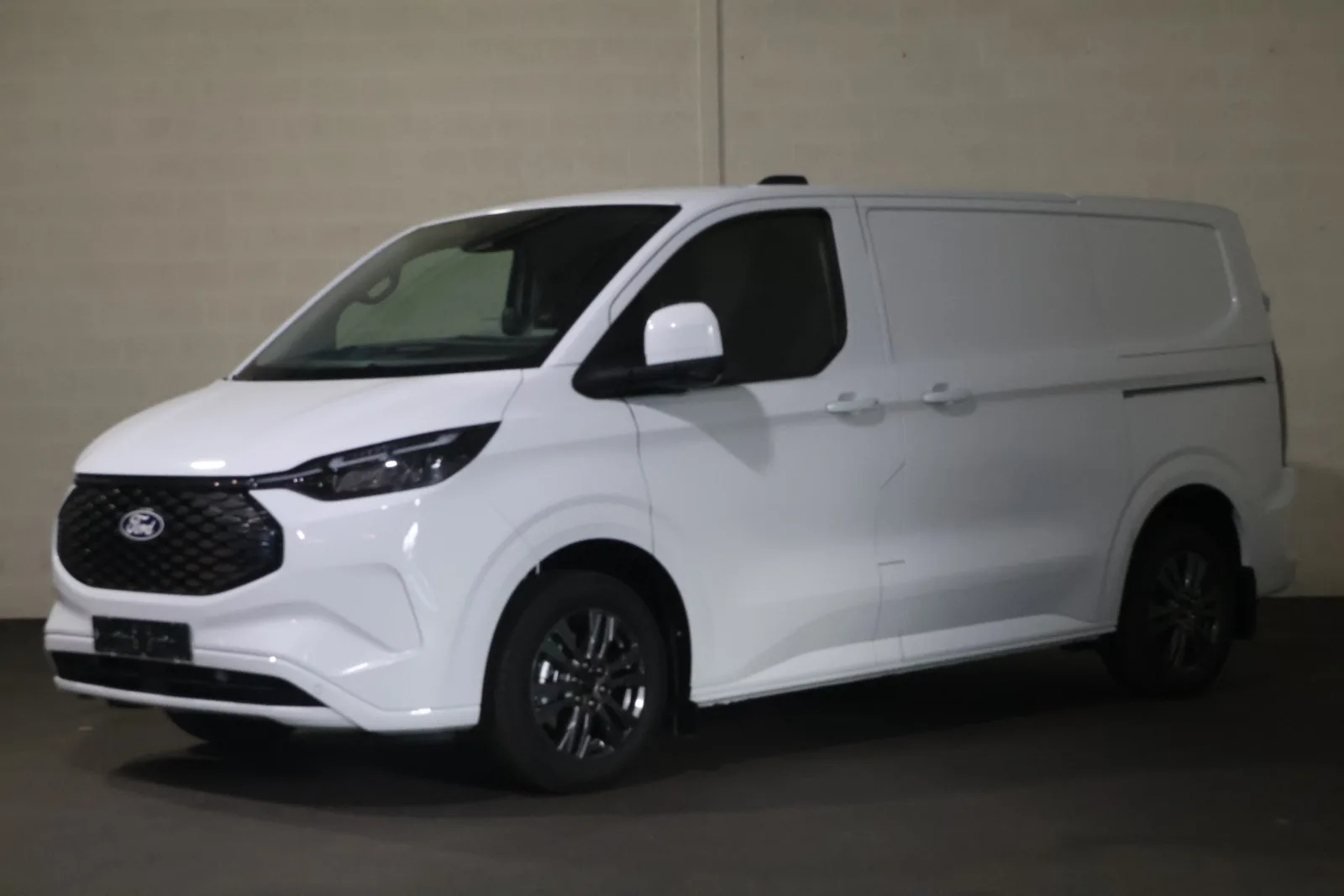 Ford E-Transit Custom (2026) — foto 1