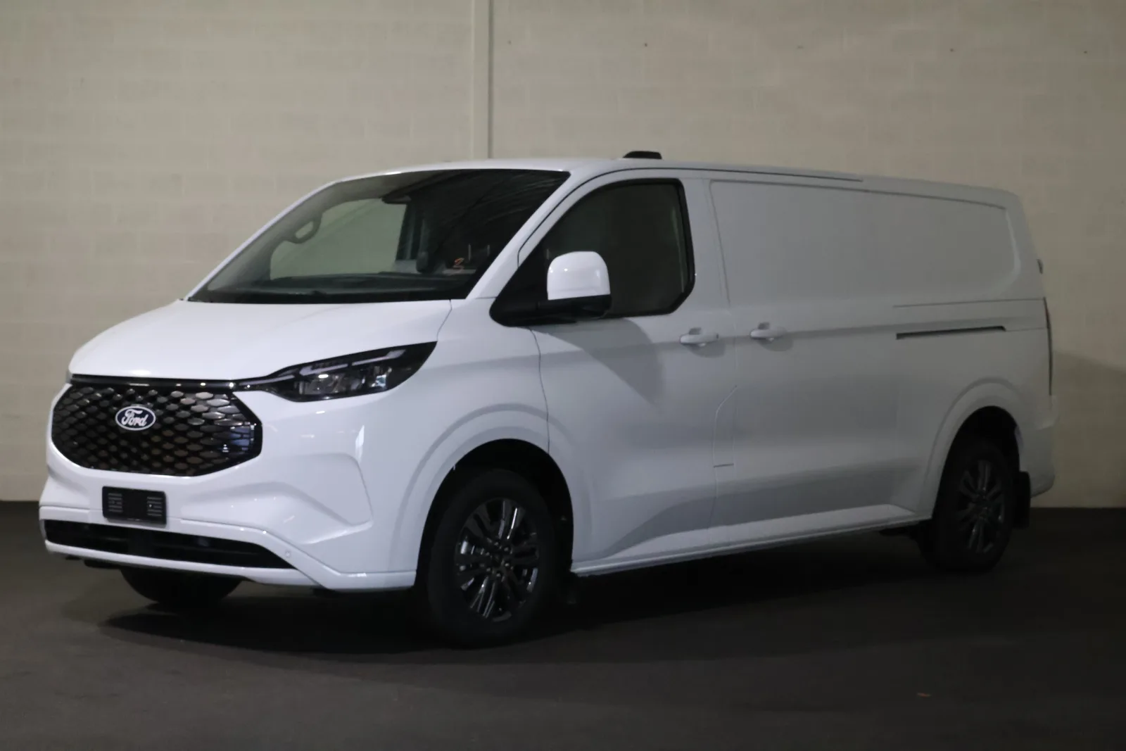 Ford E-Transit Custom (2026) — foto 1