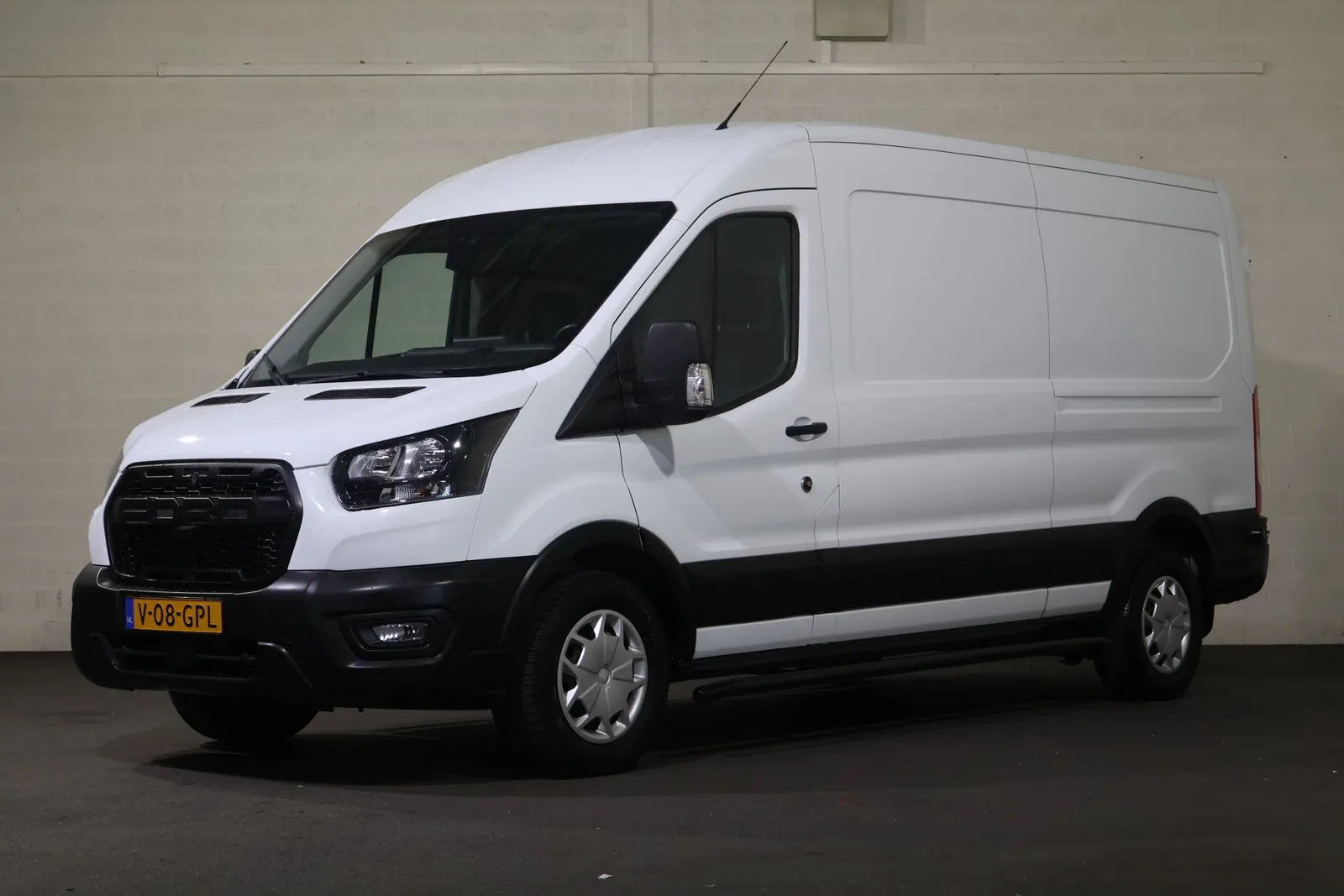 Ford Transit (2024) — foto 1