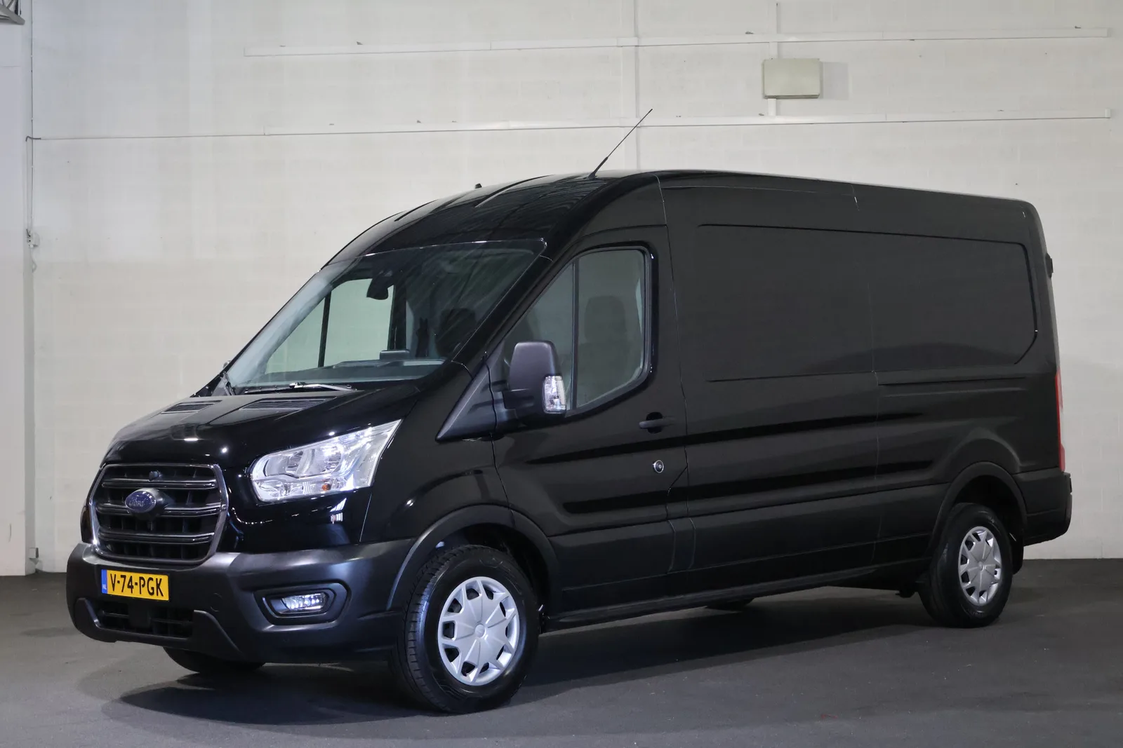 Ford Transit (2022) — foto 1