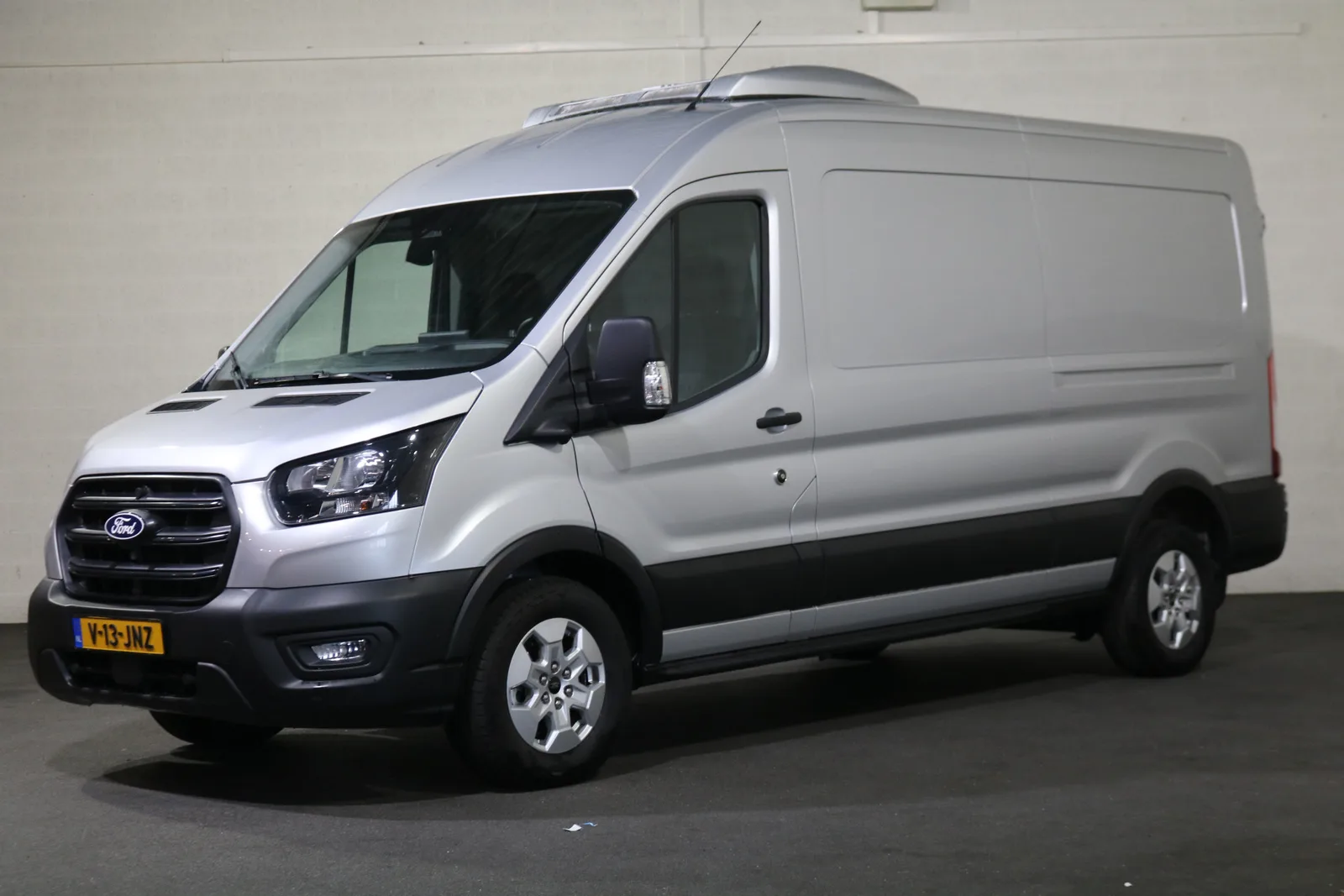 Ford Transit (2024) — foto 1