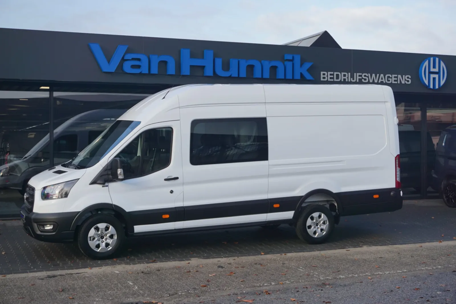 Ford Transit (2024) — foto 1