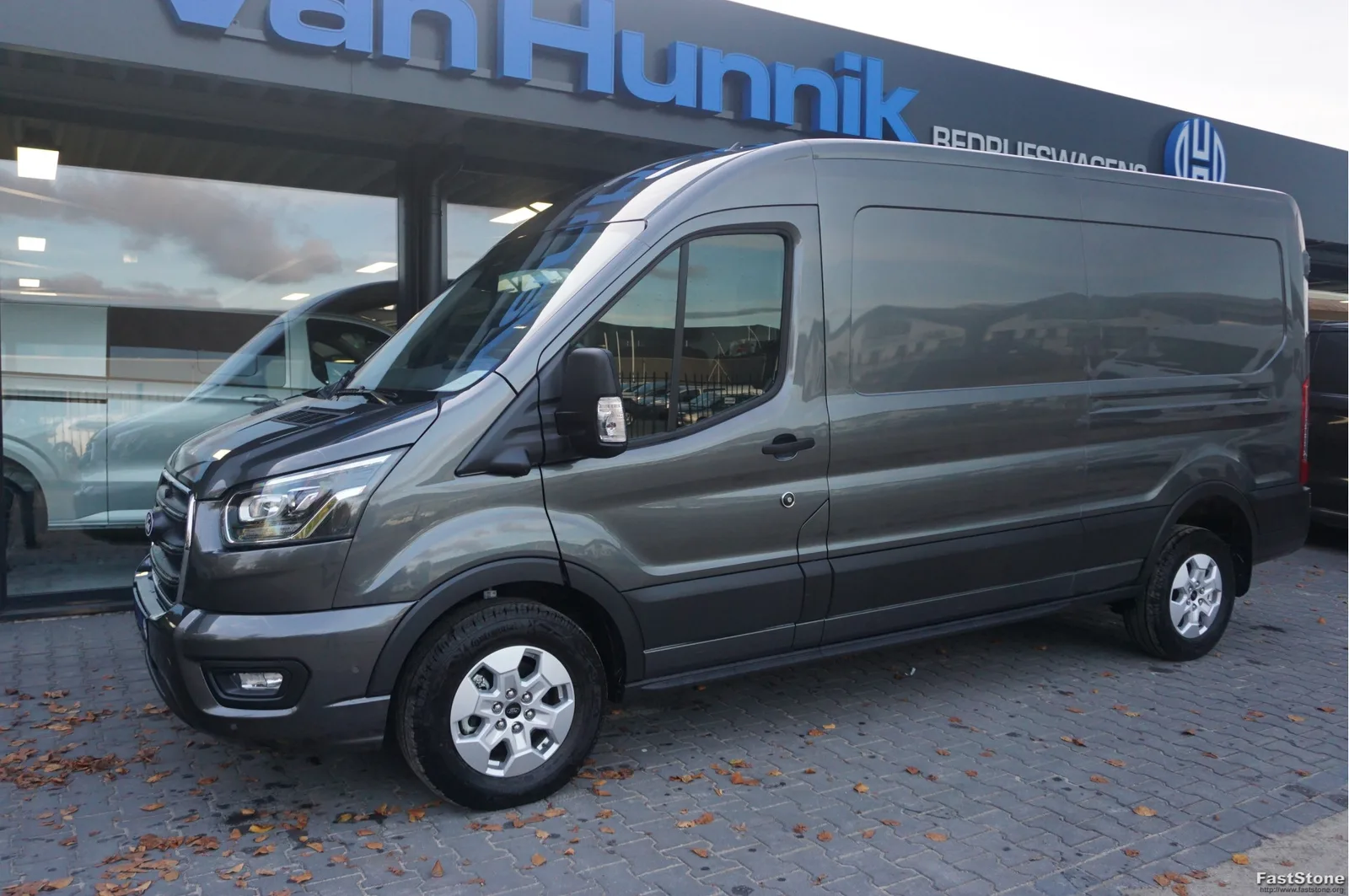 Ford Transit (2024) — foto 1