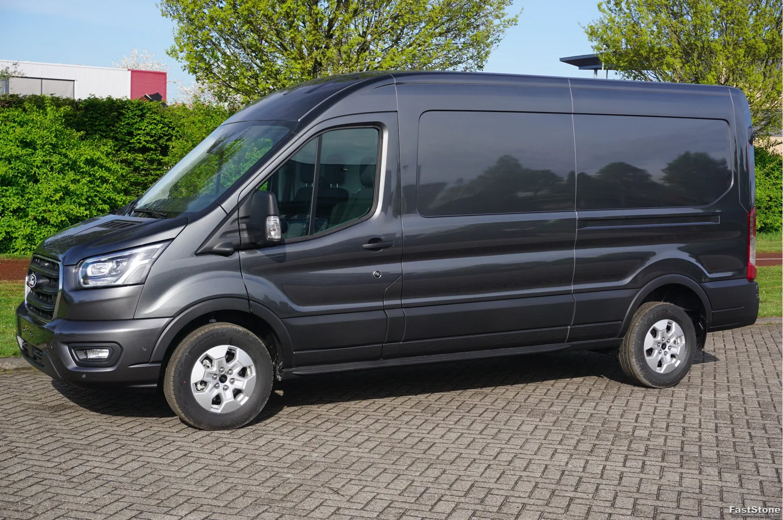 Ford Transit (2024) — foto 1