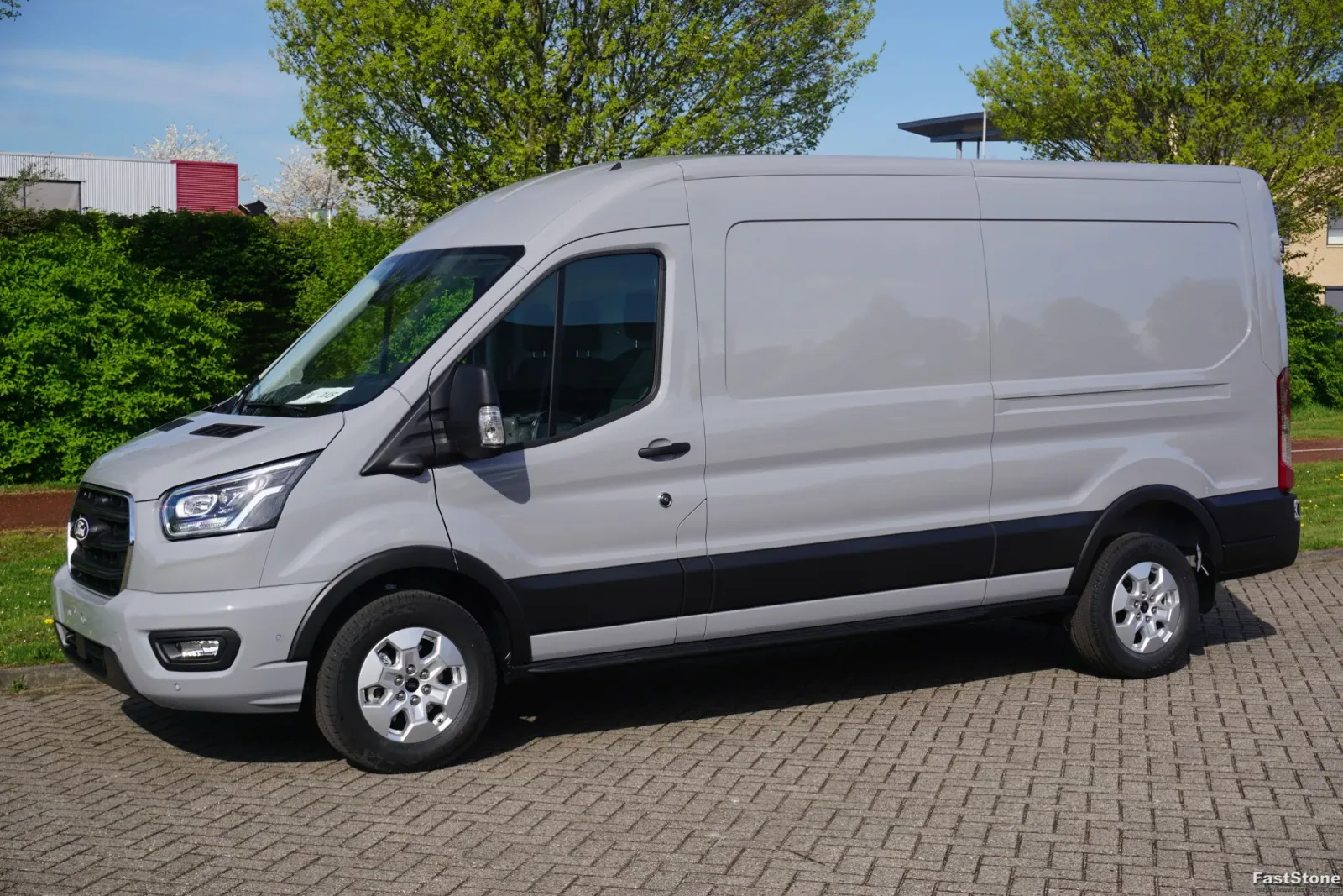 Ford Transit (2024) — foto 1