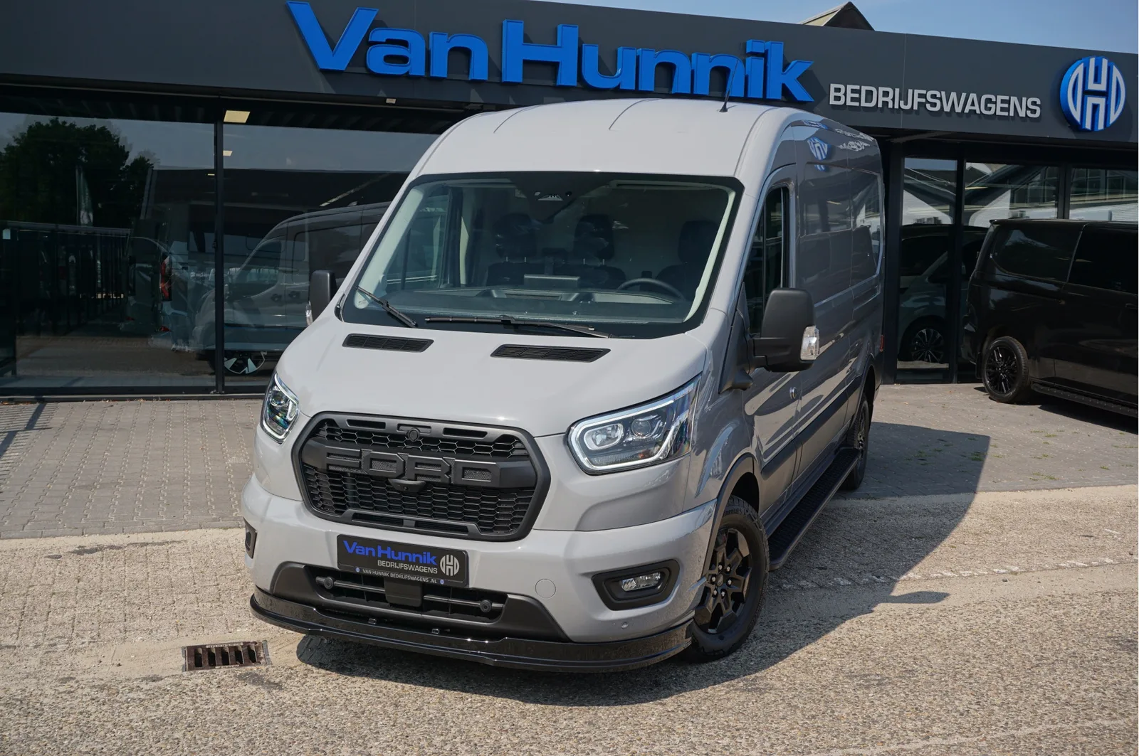 Ford Transit (2024) — foto 1