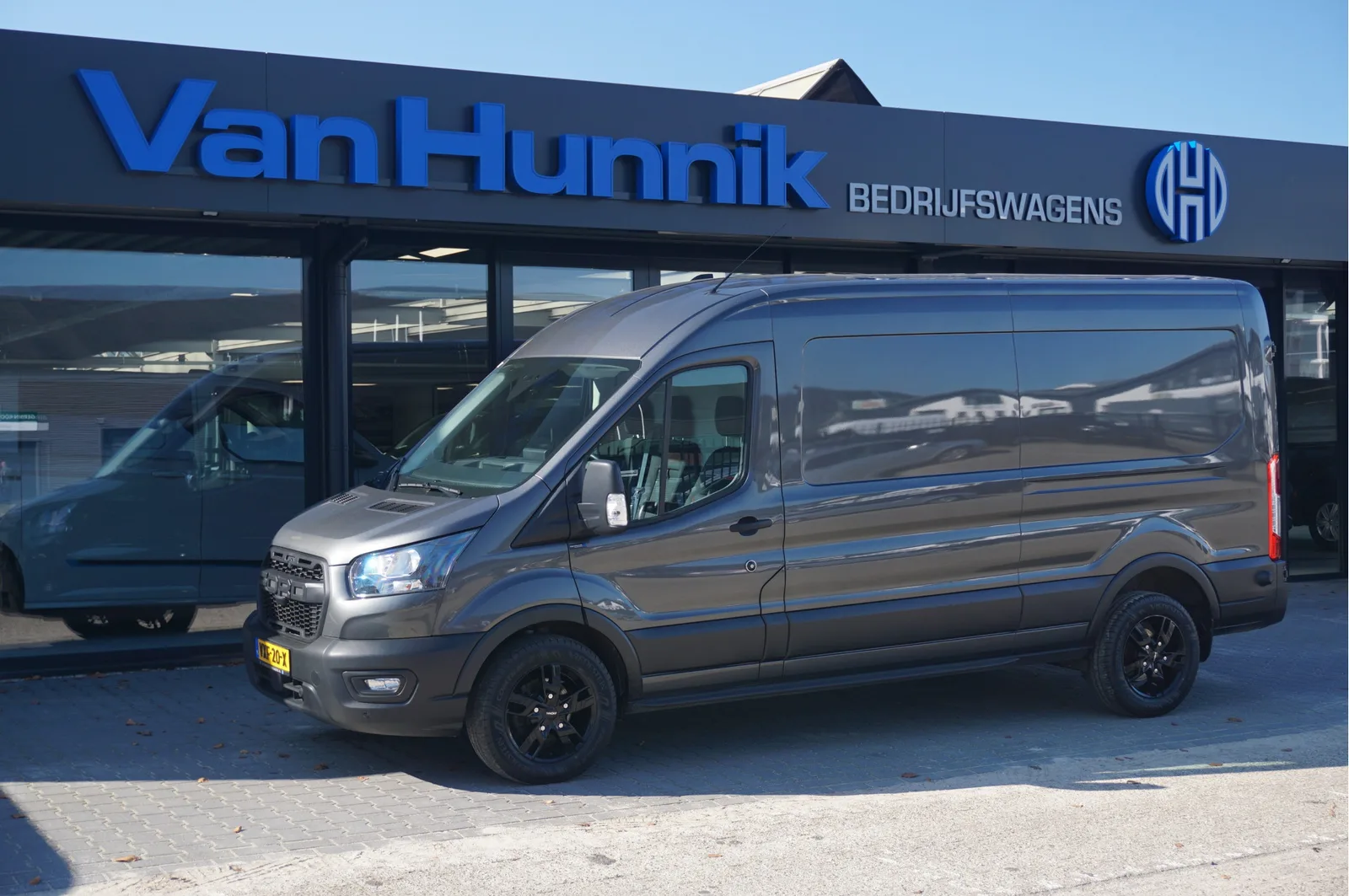 Ford Transit (2023) — foto 1