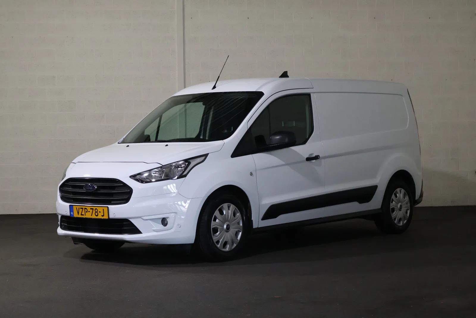 Ford Transit Connect (2023) — foto 1