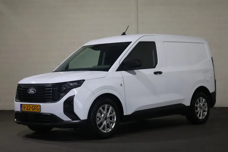 Ford Transit Courier (2024)