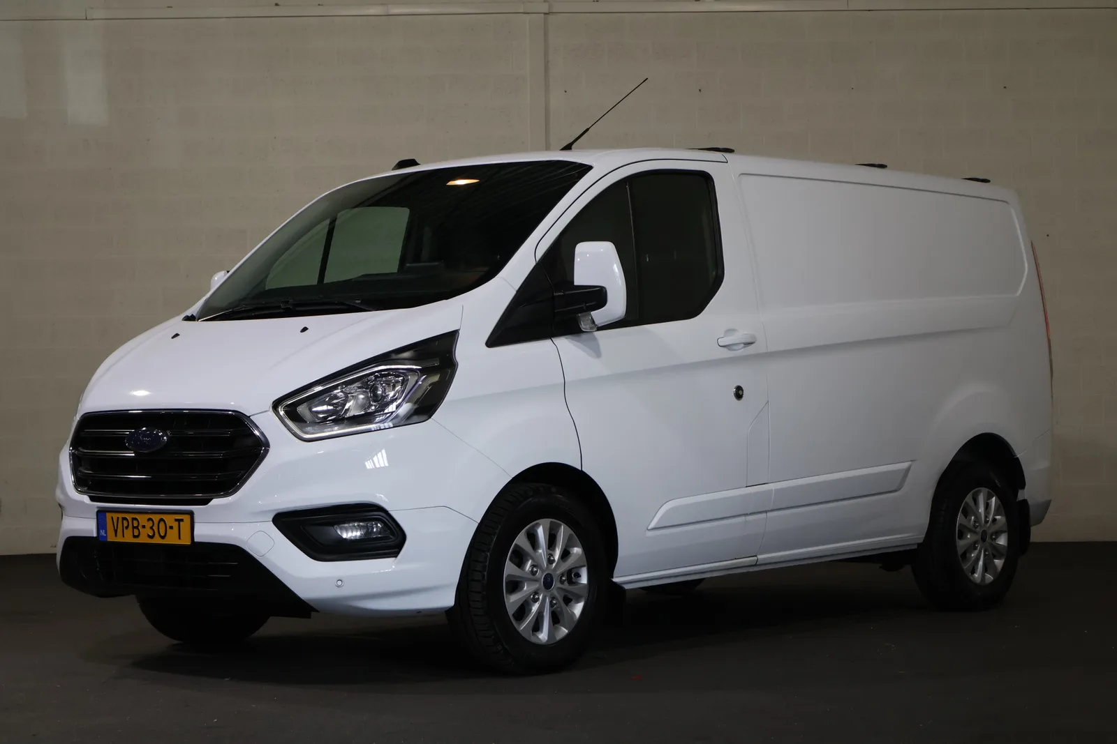Ford Transit Custom (2022) — foto 1