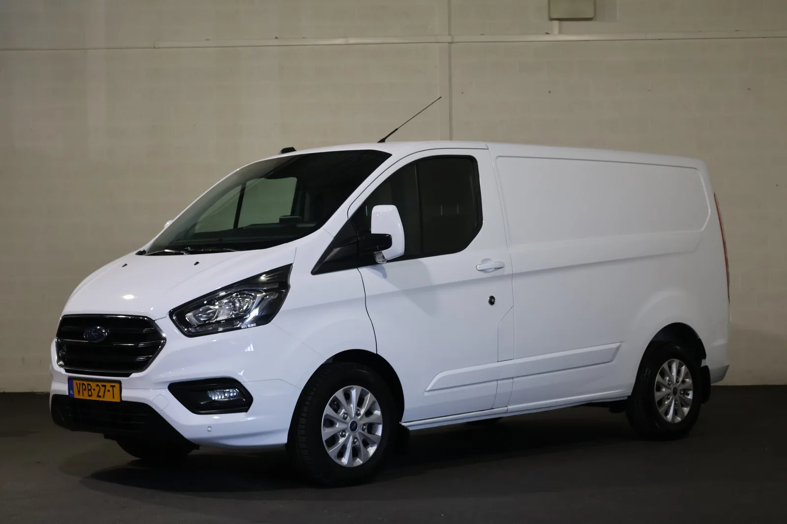 Ford Transit Custom (2022) — foto 1