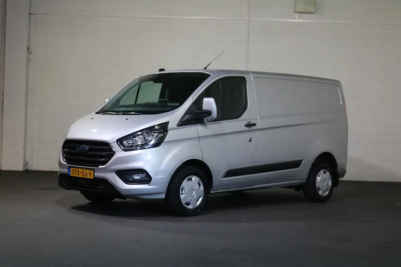 Ford Transit Custom (2023)