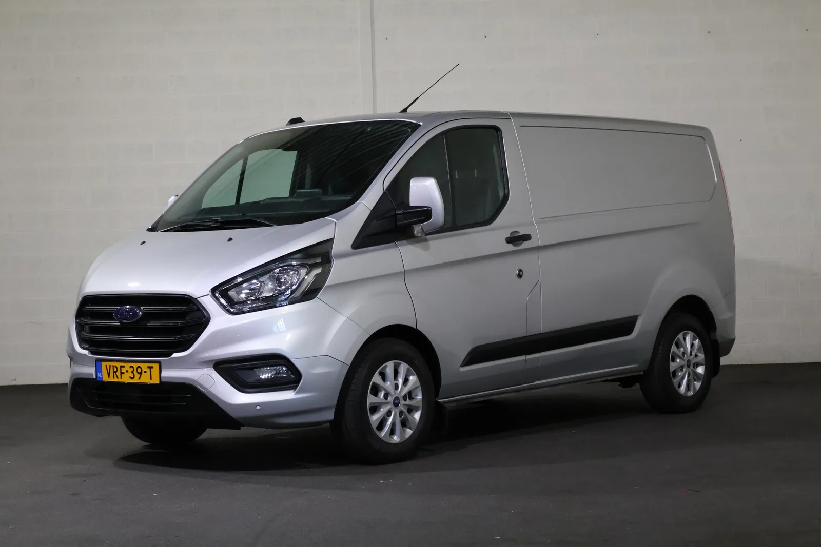 Ford Transit Custom (2022) — foto 1