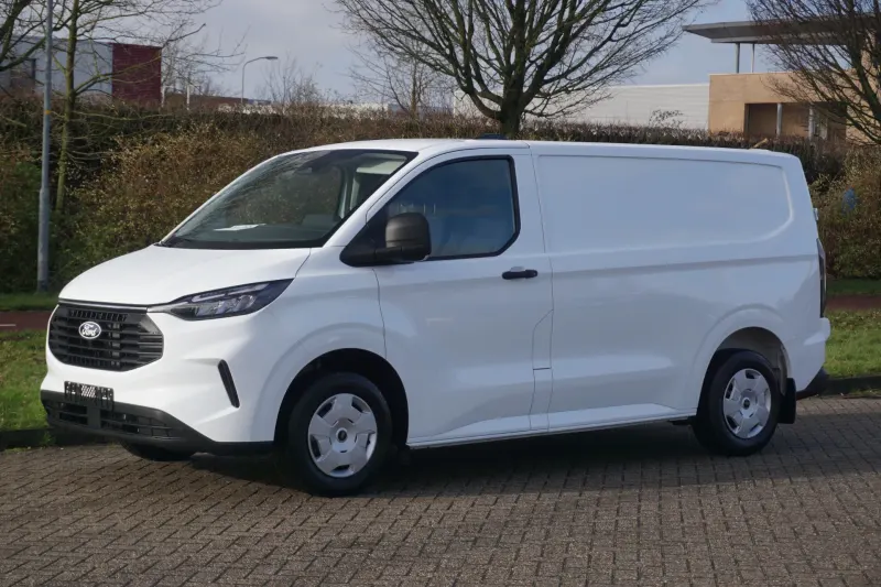 Ford Transit Custom (2024)