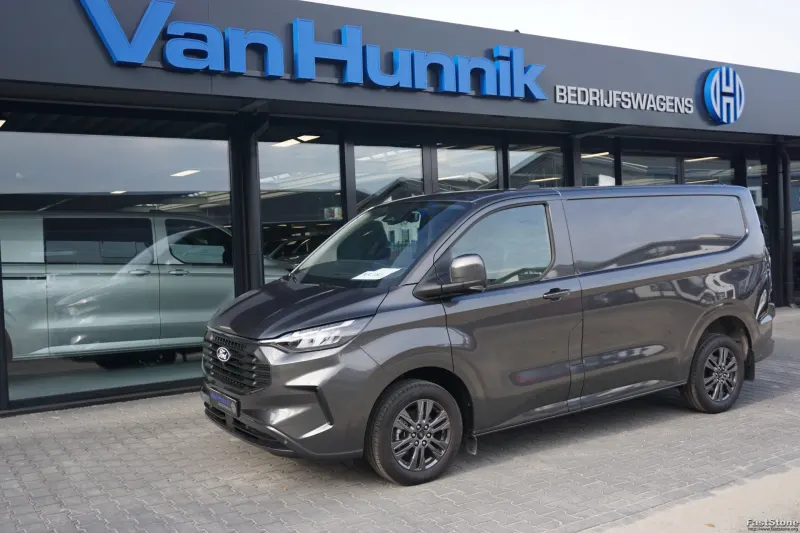 Ford Transit Custom (2024)
