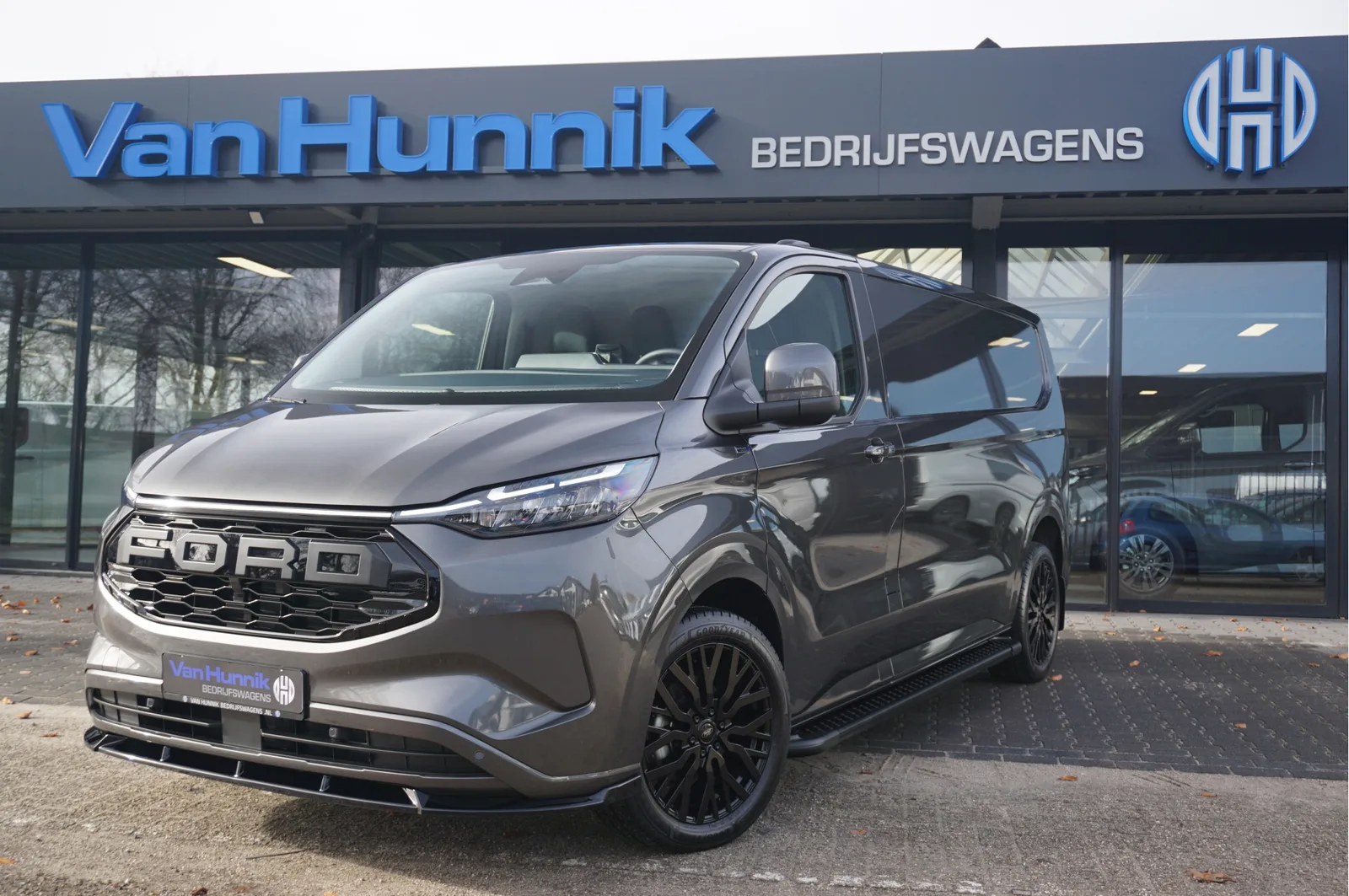 Ford Transit Custom (2025) — foto 1