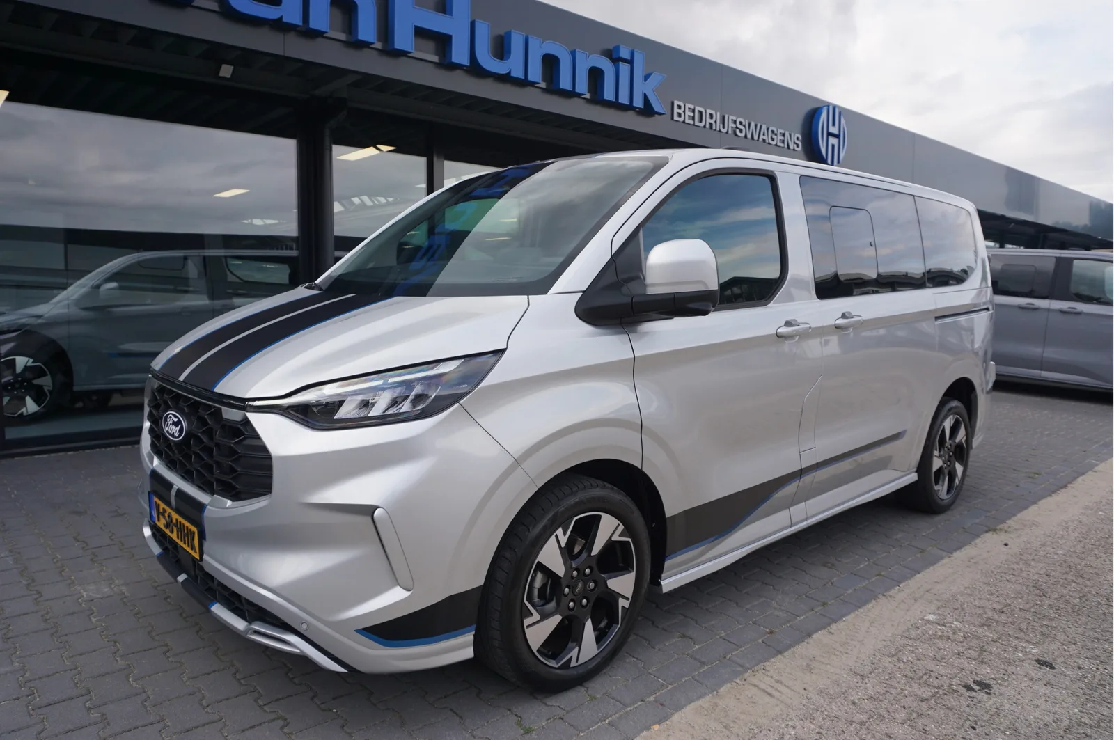 Ford Transit Custom (2024) — foto 1
